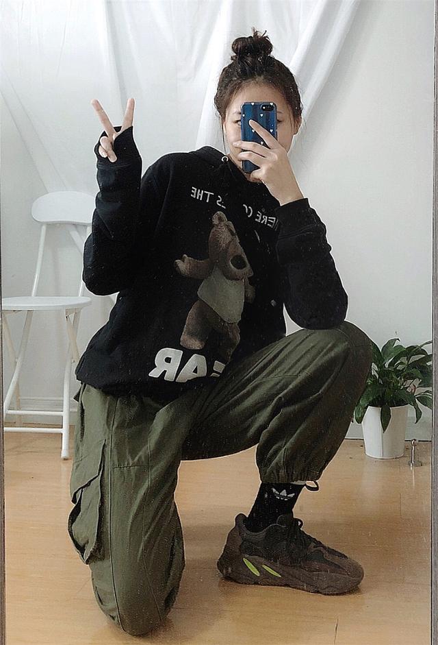 黑色_女生_上身