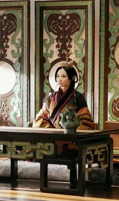 不韦虽贫,但愿破费千金到秦国游说华阳夫人和安国君,立公子为王嗣.