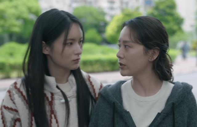 茜茜|《心居》剧情有多狗血？冯晓琴弟弟竟是儿子，两次婚姻皆靠未婚先孕