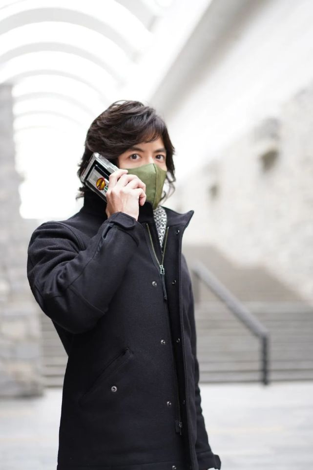 原创假面骑士巧爷也来宣传faiz手机壳chaser最新剧照很是迷人