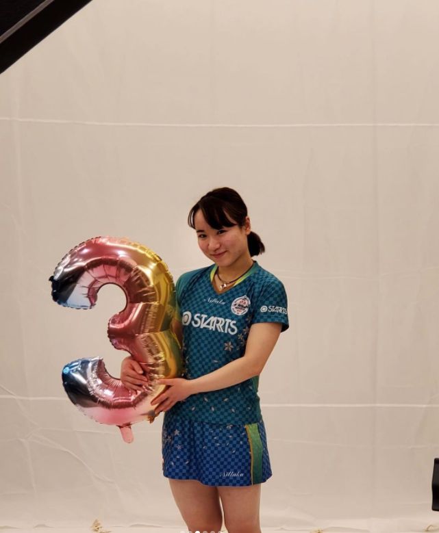 石川|伊藤美诚最新的写真照！日本00后奥运冠军，身材不高但球风彪悍