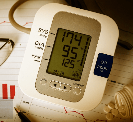 治疗|高血压患者的血压降得越快越好？
