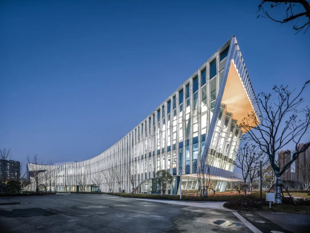 原创南通开发区公共文体中心照明设计