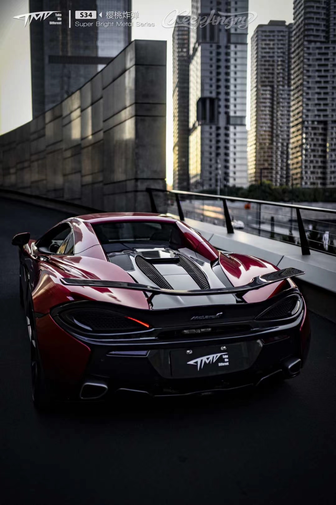 浓郁撩拨着红的热烈迈凯伦570s樱桃炸弹tmd潮牌改色膜