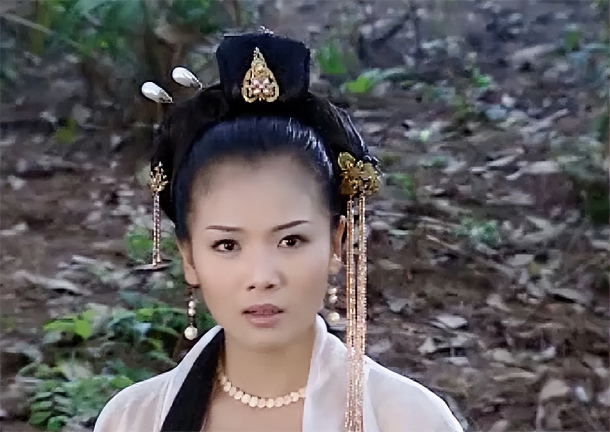 刘涛出演过很多经典古装角色,比如《白蛇传》里面的白娘子,深受广大
