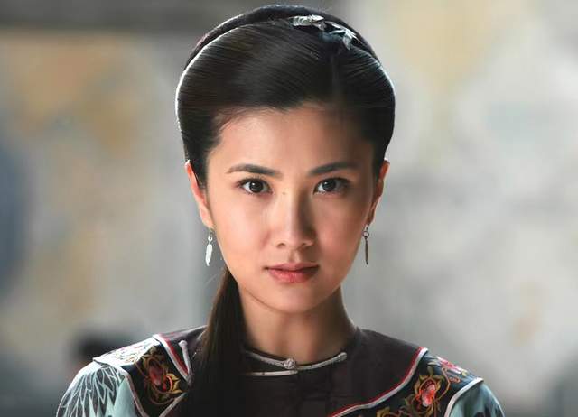 原创边潇潇挨骂背后被插刀的印小天疯了插一刀的艺人凉了