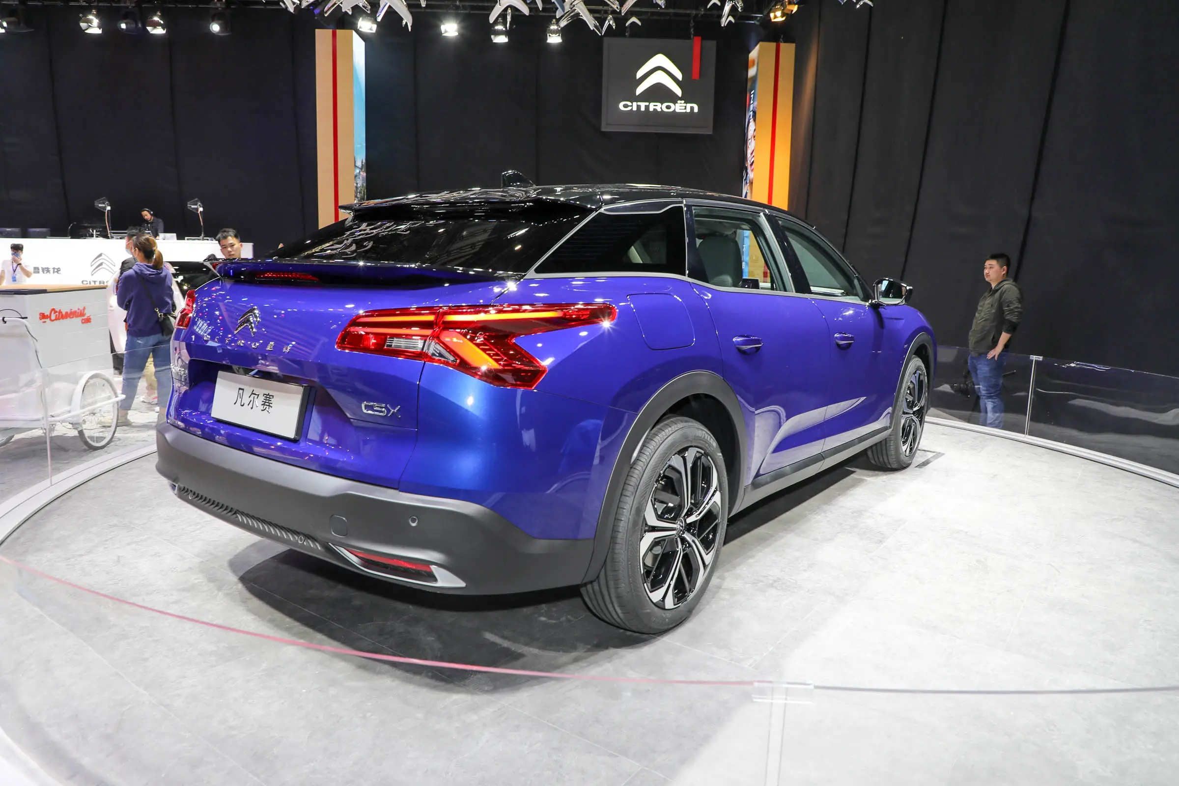 4月份上市雪铁龙凡尔赛c5x将新增fm版本配置升级