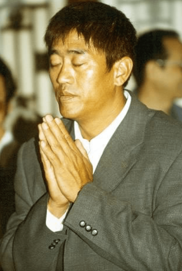 97年香港回归柯受良献礼飞越黄河真是油门踩到底这么简单吗