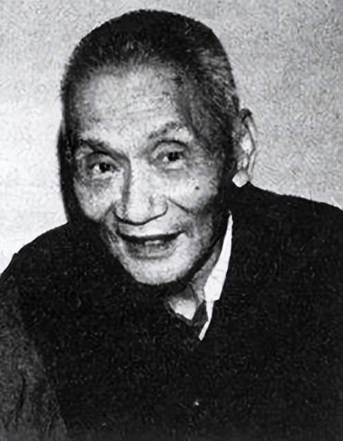 好友黄苗子日记里提及聂绀弩,形容他:"放浪形骸第一,自由散漫无双.