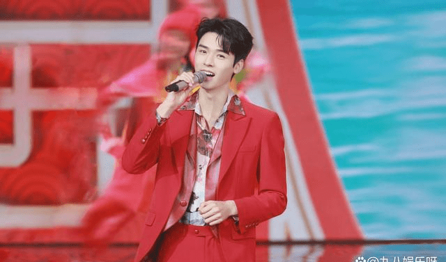 龚俊又唱歌了登上央视晚会活动这次还是高音担当