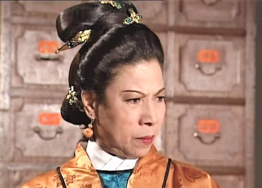 裘千丈到处招摇撞骗抹黑铁掌帮为何被冒充的裘千仞却不管呢