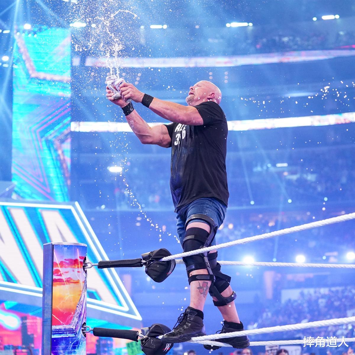 美国噩梦出战wwe摔角狂热冷石阔别擂台19年再度参赛