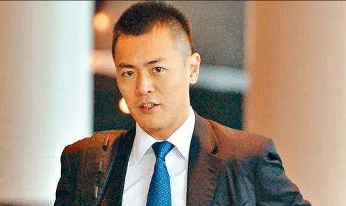 刘銮雄长子刘鸣炜,小10岁女友出身平凡,不介意当3个孩子后妈?