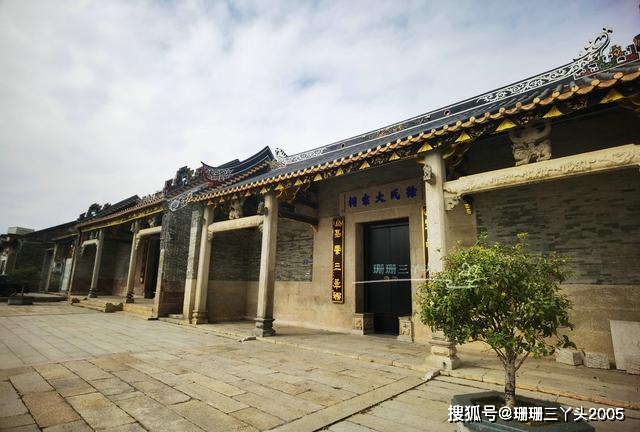广州这900年历史古村，有京广武广铁路穿过，为何称“英雄村”？