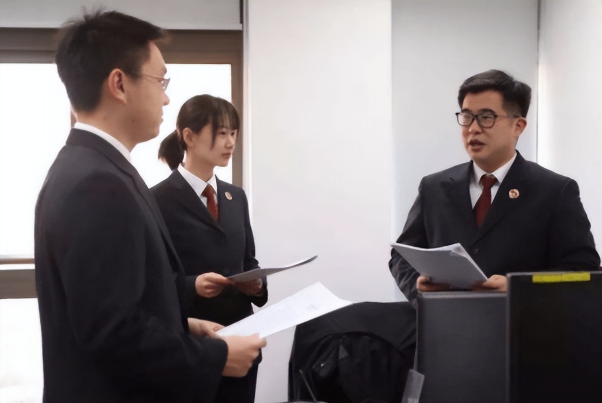 妍妍学姐有话说:公务员的招录关系到国家体系内职工形象,公务员作为