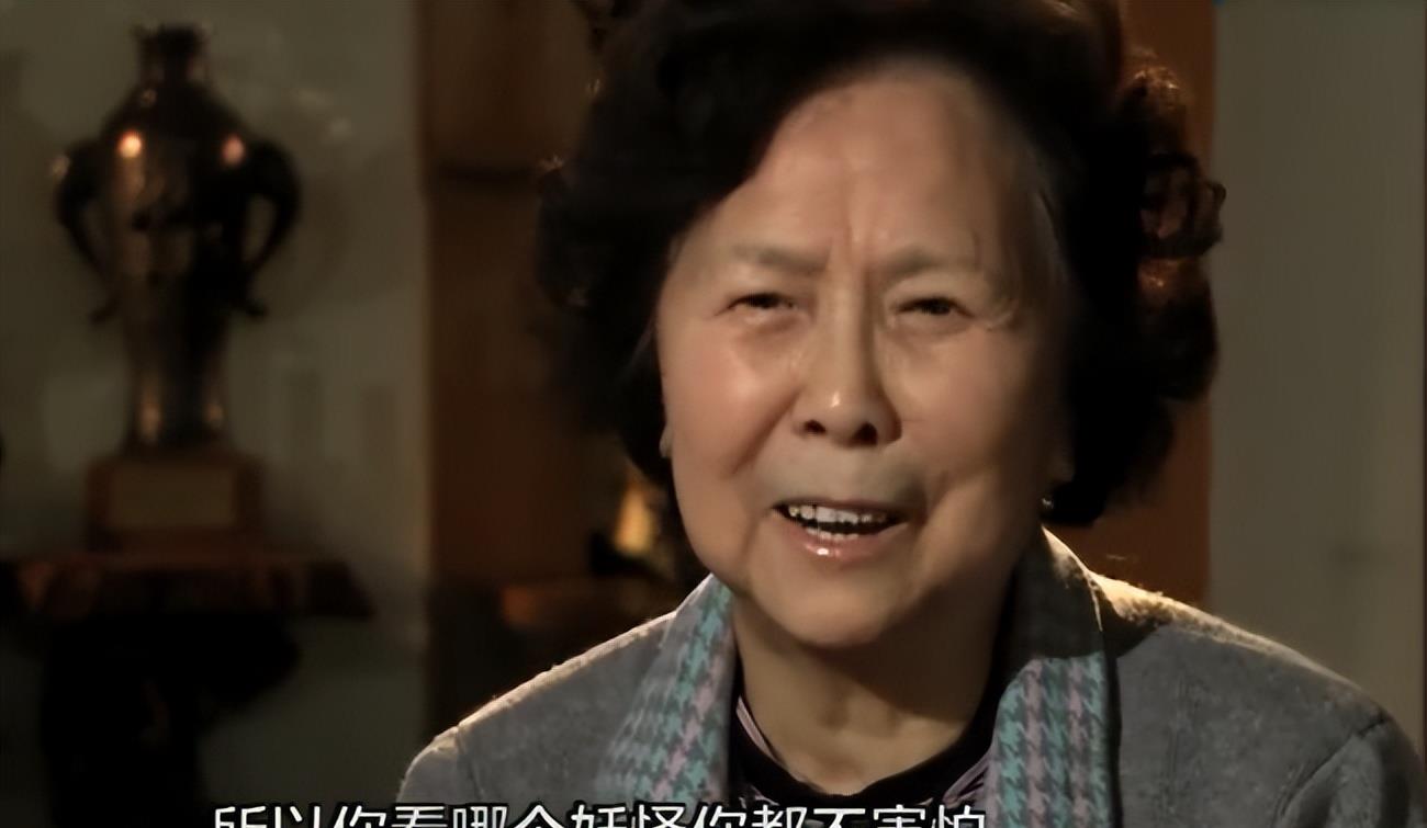 原创西游记导演杨洁找遍全国的美女你们却只知道盯着猴子看