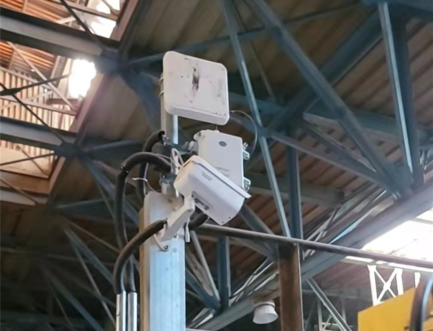 uwb精确定位设备在天车上的应用介绍_测距_基站_脉冲