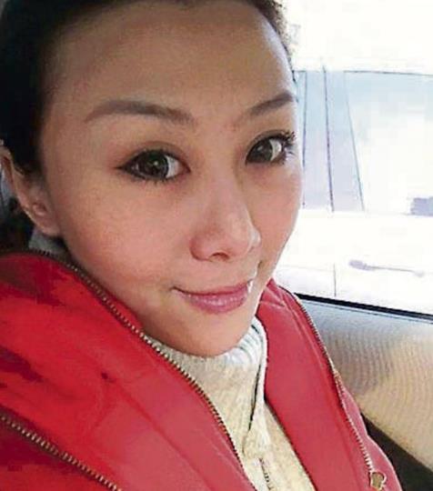 原创9年前歌手付丽邀请快递小哥进门因一个微笑生命停留在29岁