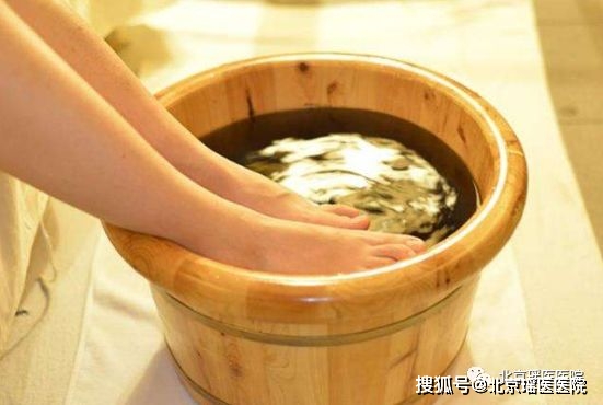 【建议收藏】脚底穴位图解大全