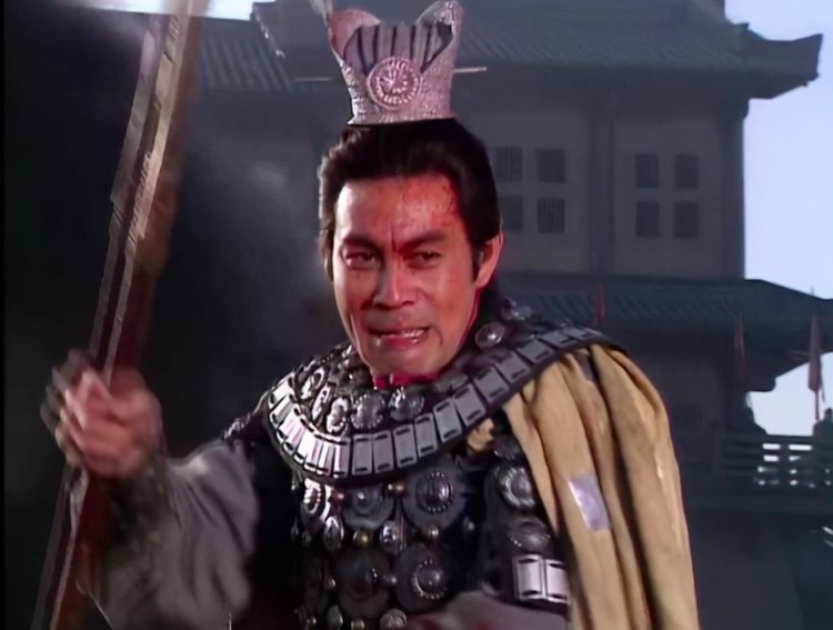 吕布犯了战略错误,致使刘备联合曹操,反将吕布杀死_徐州_董卓_袁绍