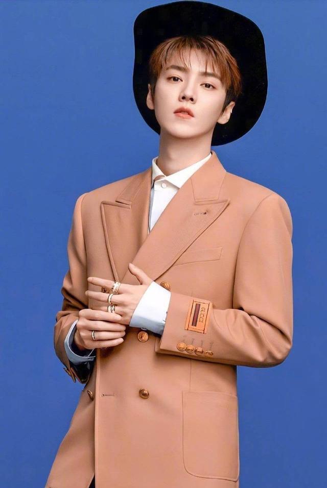 原创exo出道十年成员现状灿烈绯闻多金钟大成二胎奶爸素人鹿晗