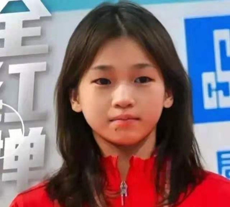 全红婵留长发惊艳众人,小可爱变身长发美女,网友:妥妥美人胚子_跳水