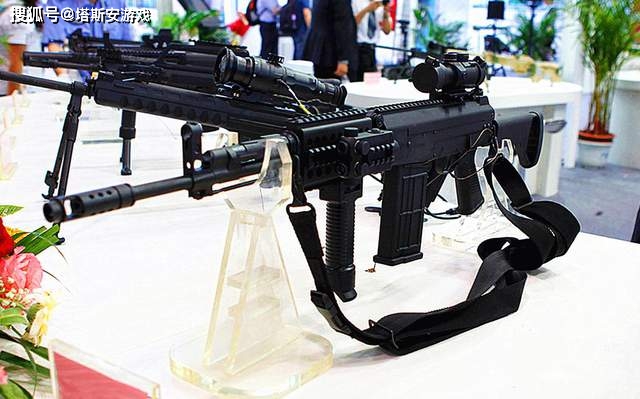 国产nar新型突击步枪图片