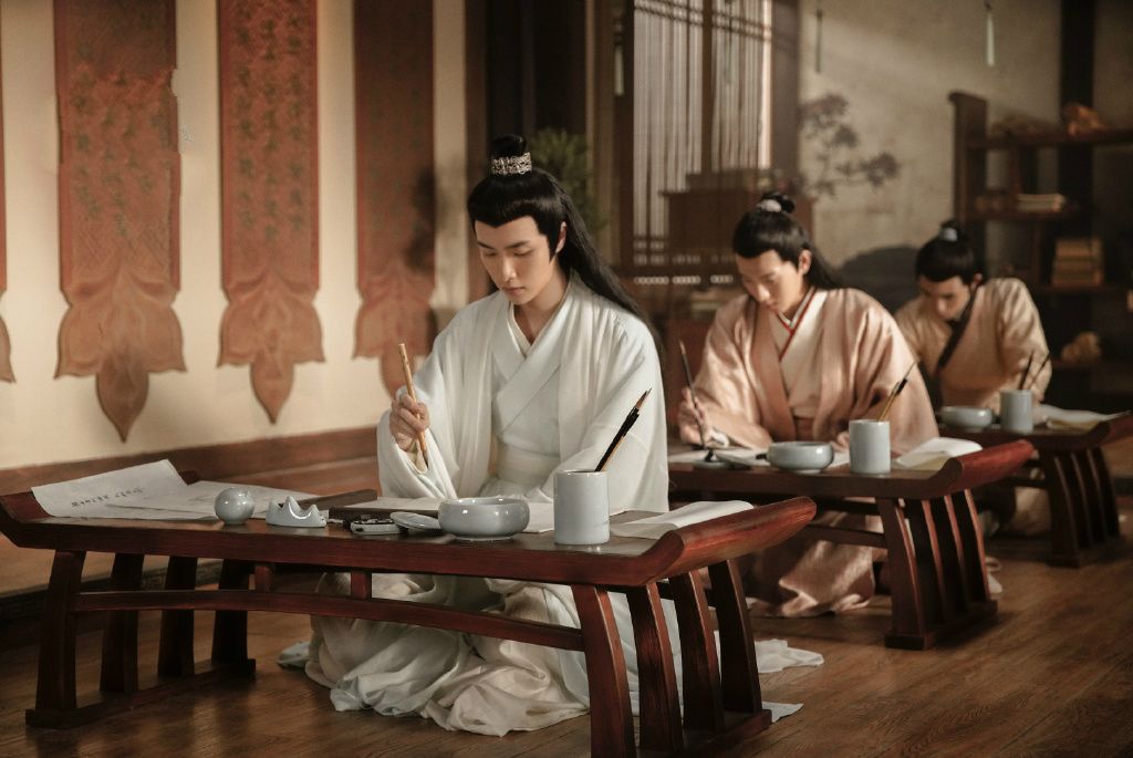 民间故事:男子杀渡劫黑蛇,夫妻分食其肉,父母得恶果儿子中状元_许子昂