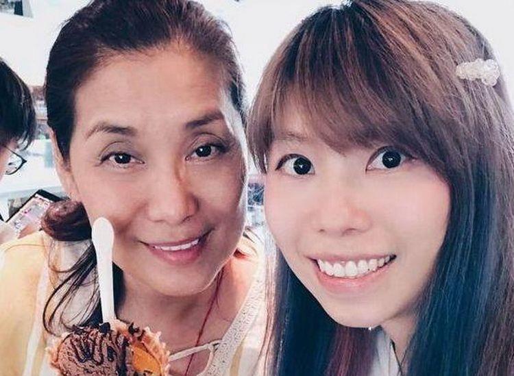 59岁的杨盼盼罕见晒近照曾经的美人也抵不过岁月的侵蚀