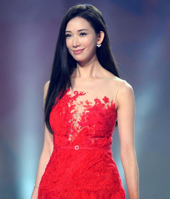 原创林志玲近照网友直呼认不出网红味十足撞脸张萌萧蔷