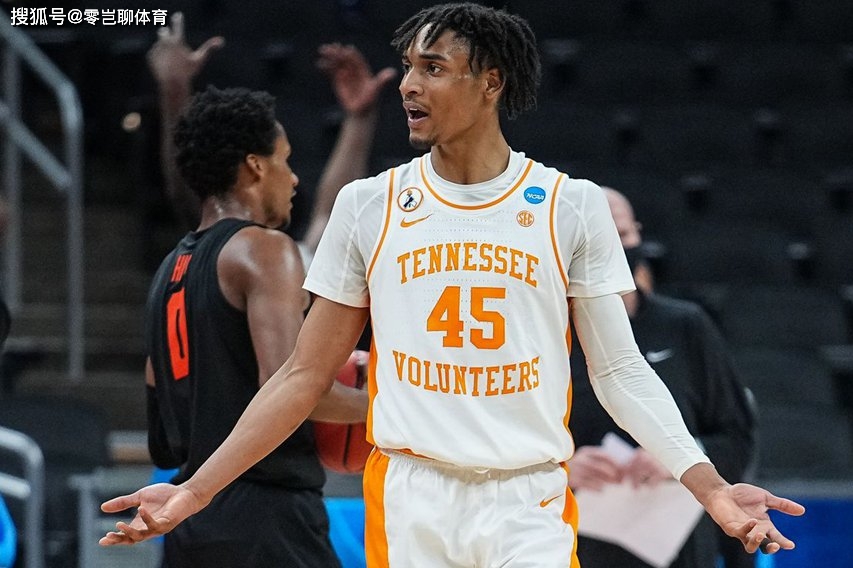 21号秀5场成队内得分王,态度谦虚未来可期_基恩·约翰逊_开拓者_cba