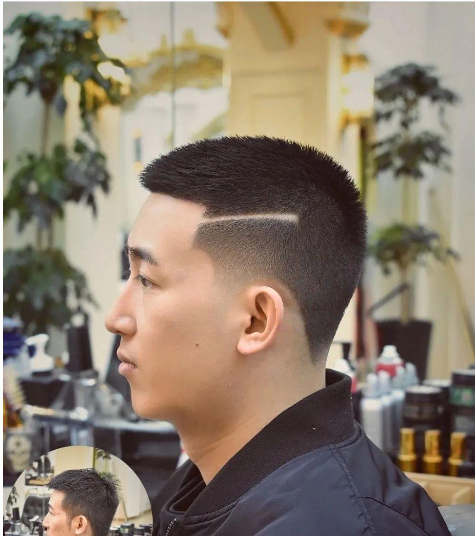天热了,男士发型怎么剪?最火还是两侧铲短