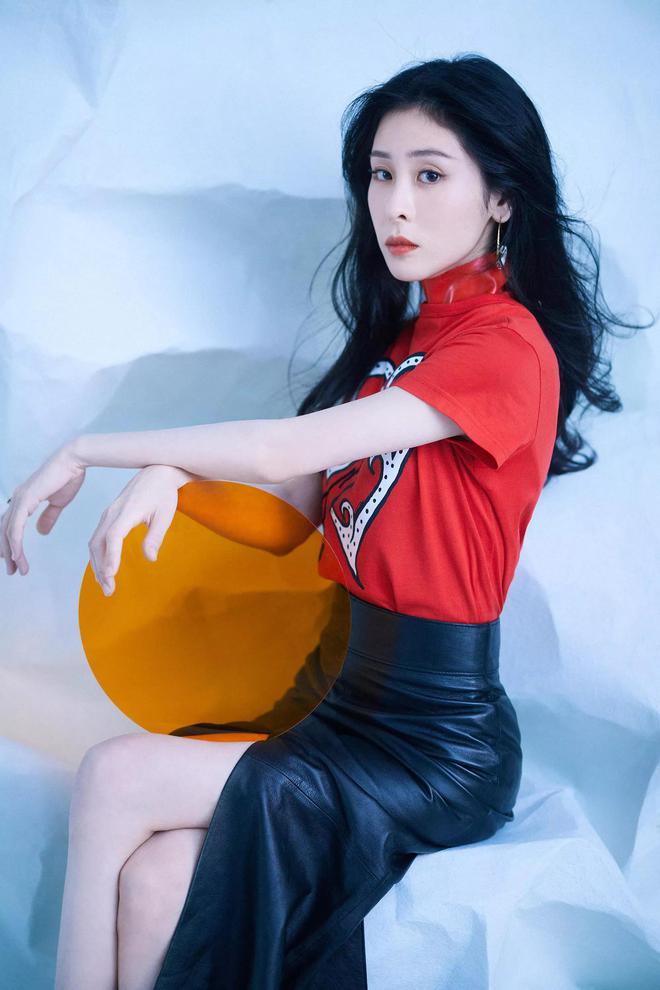 原创实力派女歌手张碧晨高清写真美图才貌双全明艳动人