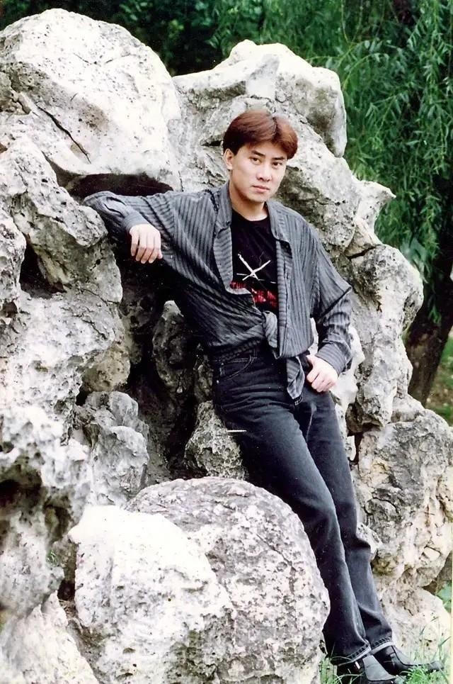 江涛感到非常沮丧.第二艺术团也是如此,第三艺术团也是如此.