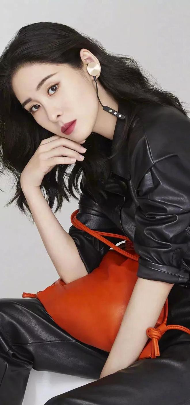 原创实力派女歌手张碧晨高清写真美图才貌双全明艳动人