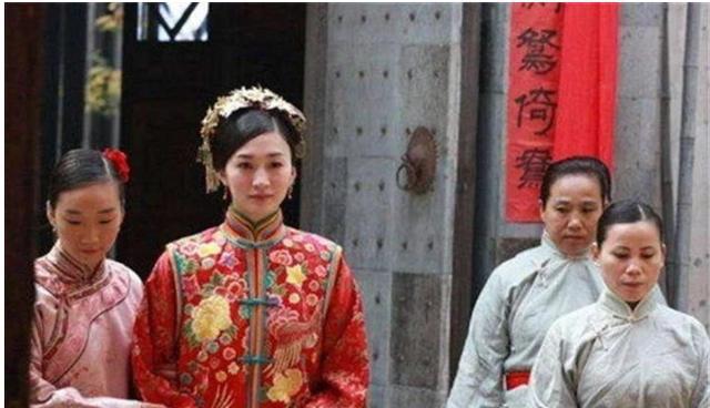 原创古代小姐出嫁时为何都要带着丫鬟进门远不止争宠这么简单