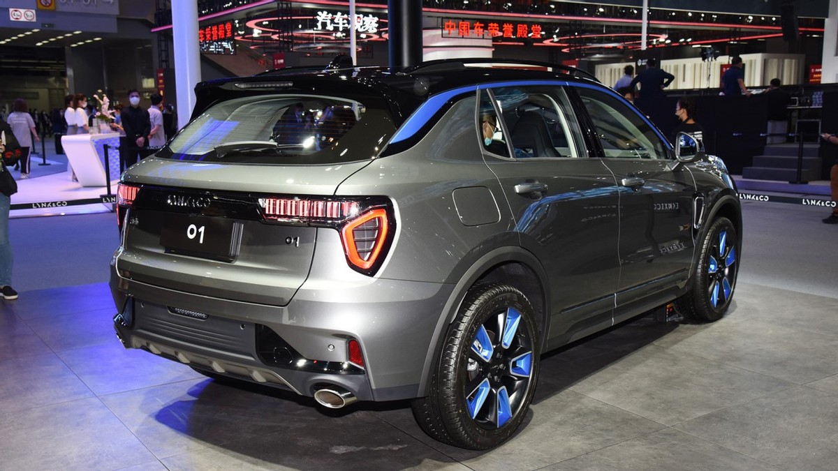 领克01高颜值的家用suv起售近18万元值得买吗