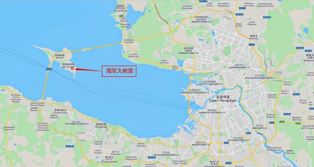 这座港口始建于1704年,1703年圣彼得堡开工建设之后,彼得一世发现距离