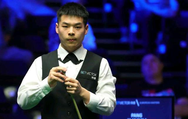 五位中国选手冲击正赛,试看谁能笑到最后_vs_大卫·吉尔伯特_马修