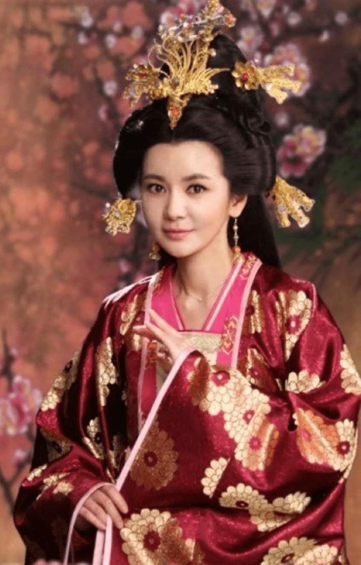 张丽华10岁入宫16岁被皇帝临幸23岁晋封贵妃30岁惨遭斩杀