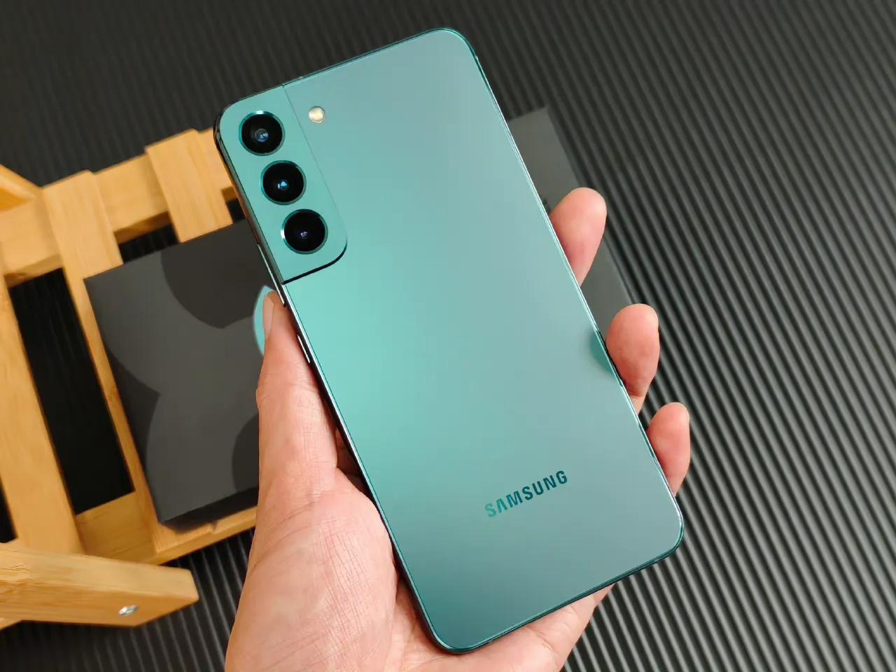 原创最精致的一款手机三星galaxys22真机图赏