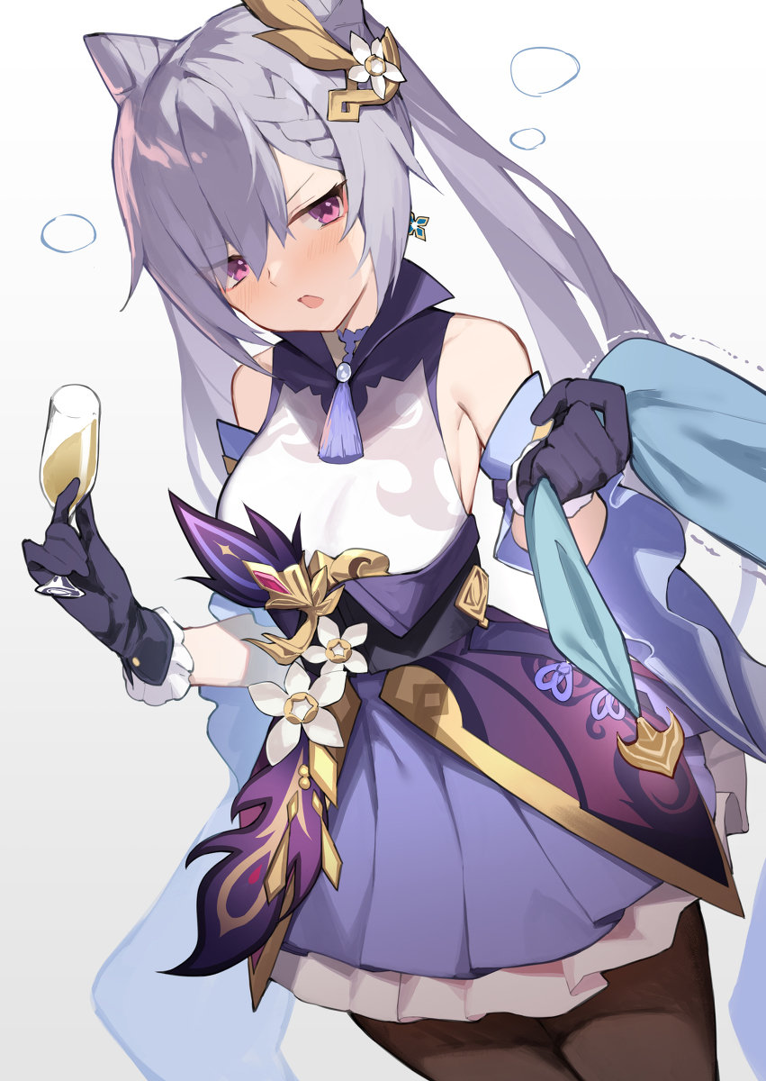 日系二次元风格的同人美少女插画小姐姐们邪魅的眯眯眼很有魅力