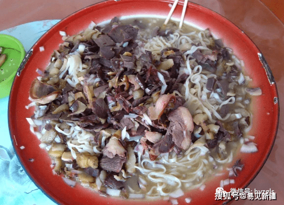 寻味|肉味浓郁、汤汁鲜美,没错,我说的就是“纳仁”_新疆_马肉_肉汤