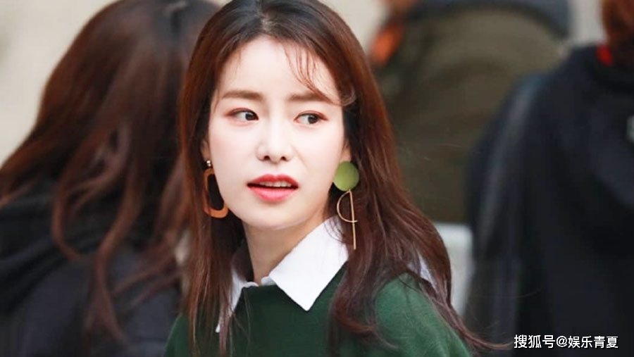 原创林智妍尹均相玫瑰公寓定档5月13日暗黑风最新预告