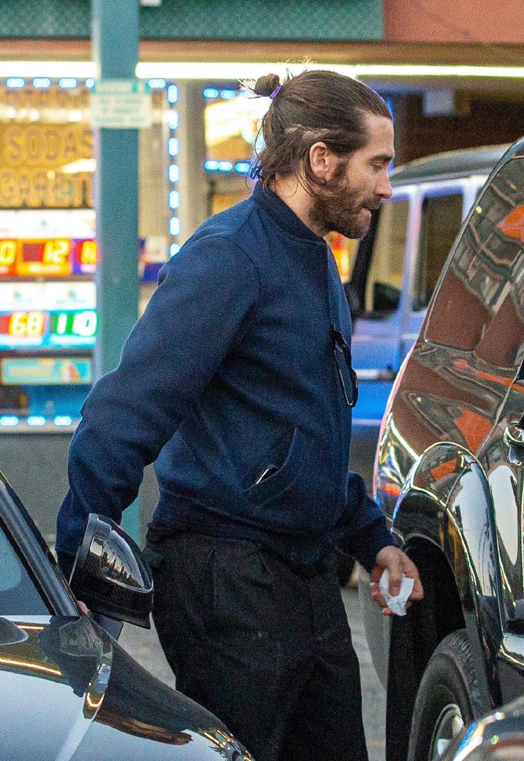 《蜘蛛侠:英雄远征》上映才过去半年左右的时间,杰克·吉伦哈尔的身材