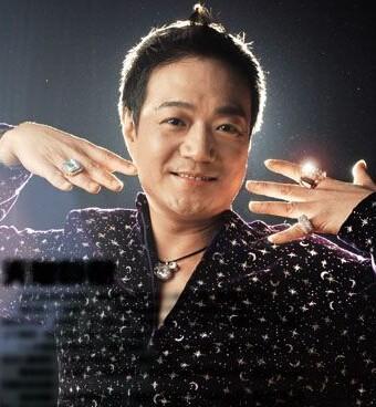 63岁鲁振顺宣布婚讯与女友41年前就相识身兼数职还百万巨债