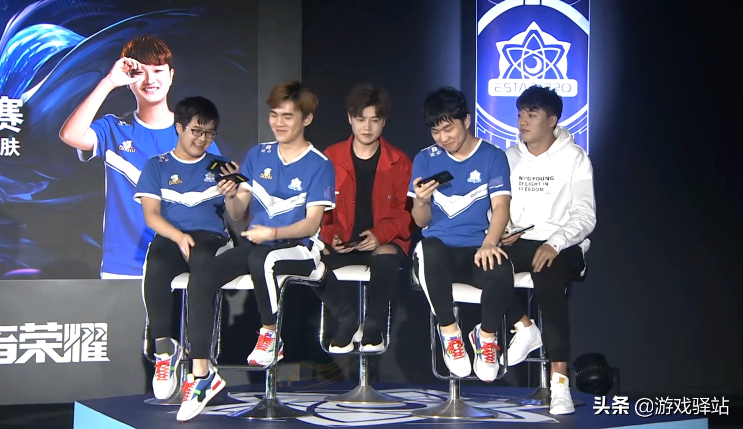 王者荣耀猫神fmvp表演赛开启诺言祭出不知火舞无心干将超神