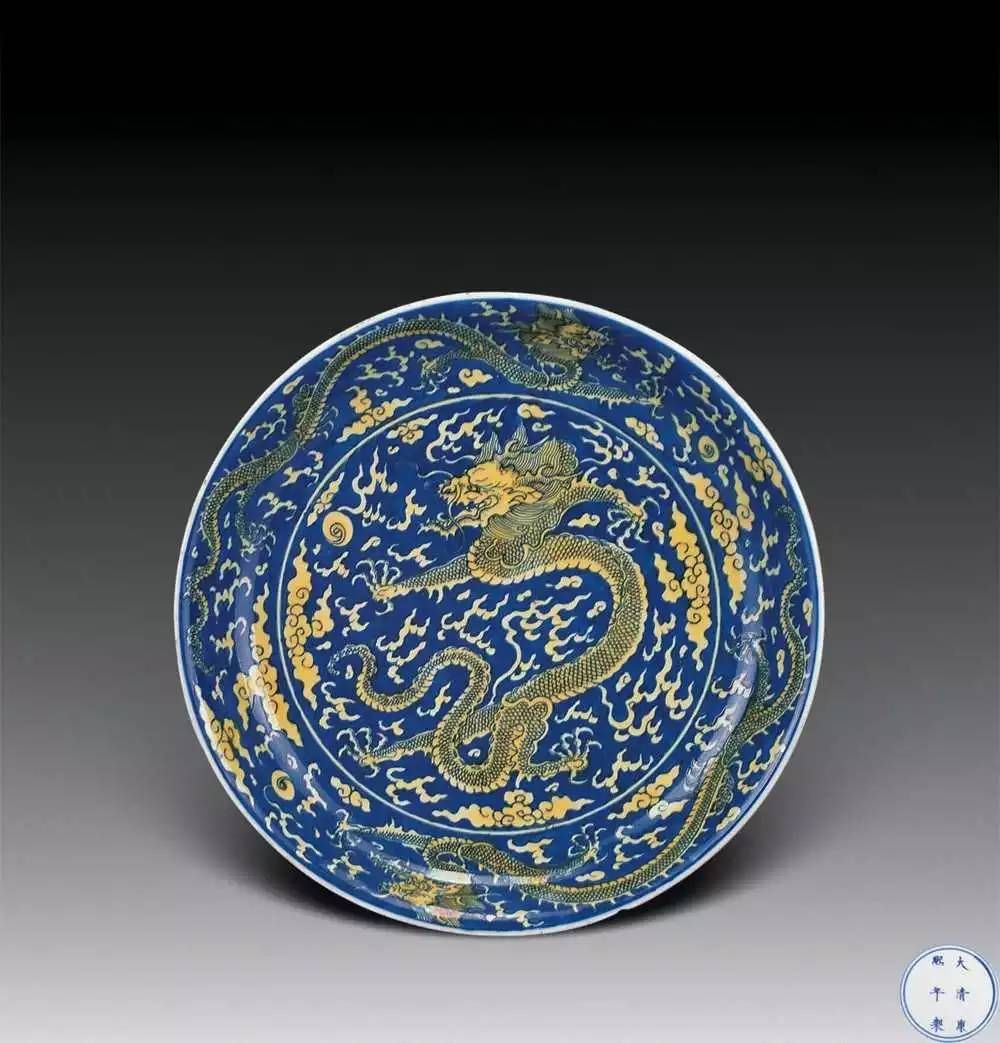 北京保利2022拍卖老师浅谈元明清各朝瓷器上"龙纹"的变迁_元代_清三代