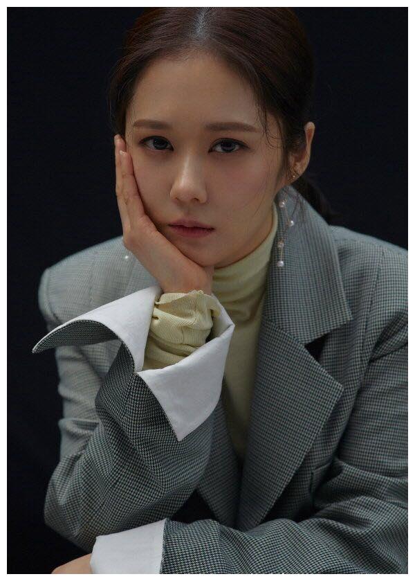 38岁张娜拉时尚感爆棚,演绎四套职业装,知性优雅气质满分!