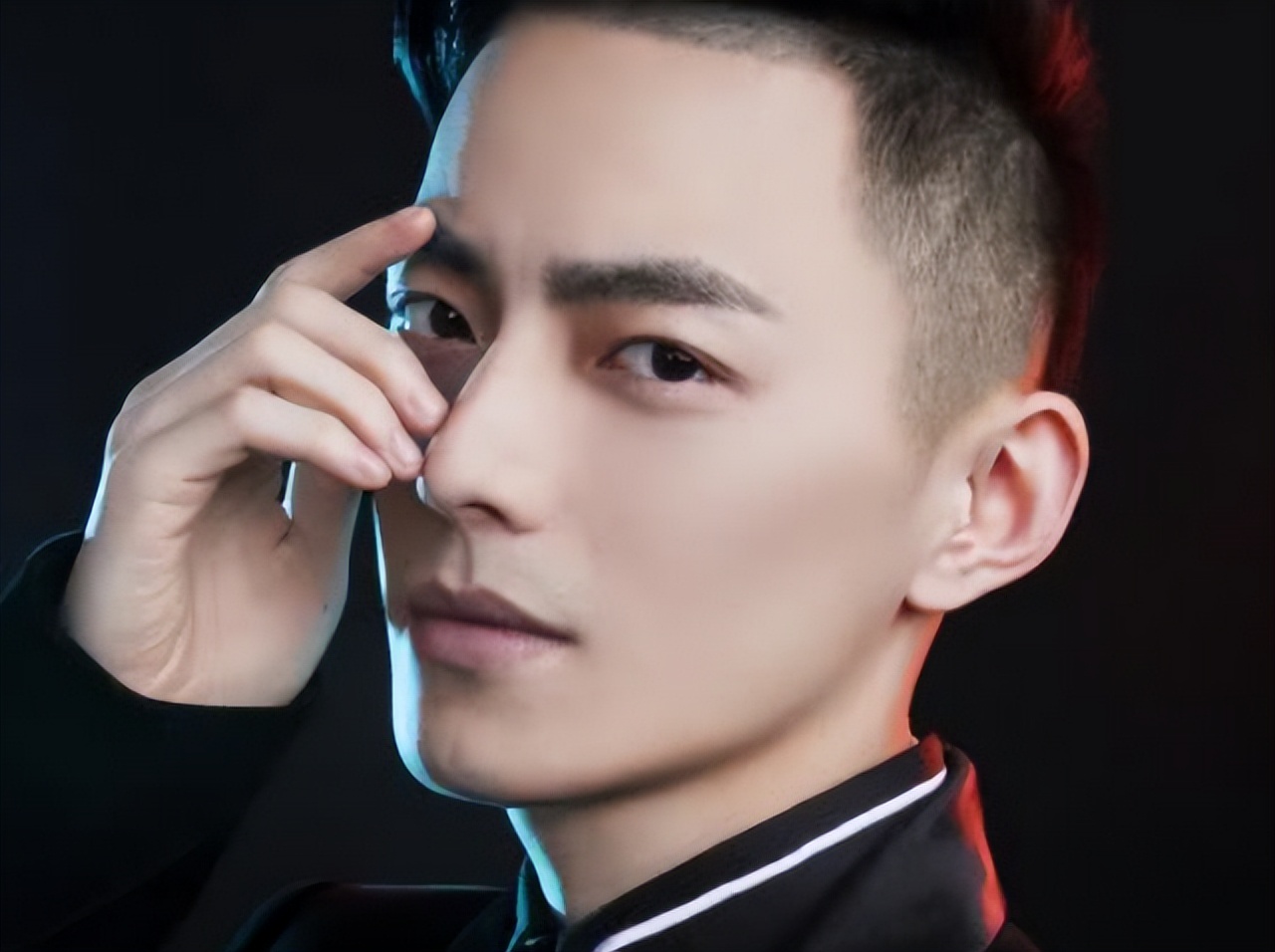 智勋自曝已结婚生子上热搜为呆妹儿澄清网友赚够了没关系